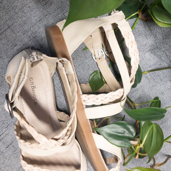 G.H. Bass & Co Sandals - Picture 5 of 5